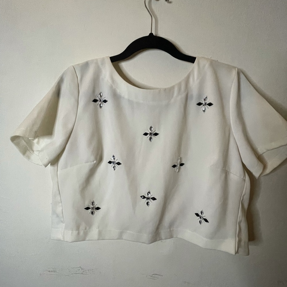 Ivory Color Crop Top